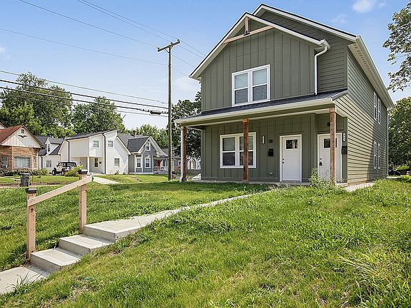 3953 Unit A (lower level)