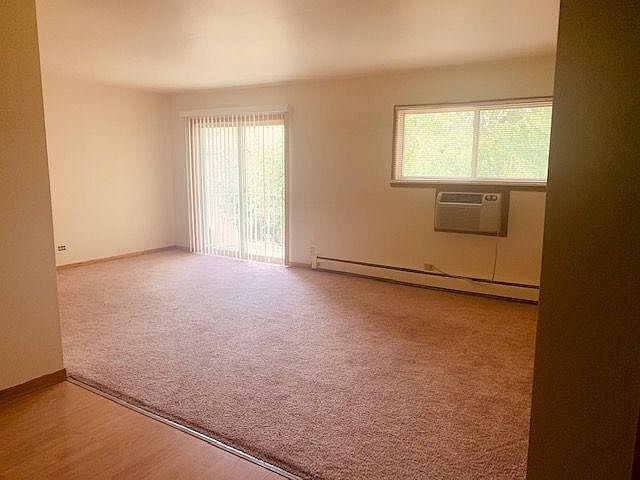 1st image of 2260 Breezewood Ln