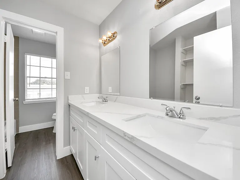 15423 Ridingwood Dr — Photo 32