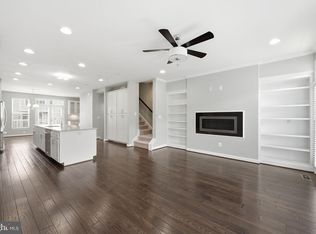 22883 Eileen Sq, Sterling, VA 20166