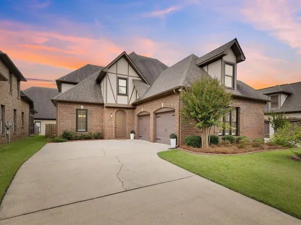 2040 Arbor Hill Pkwy, Birmingham, AL 35244
