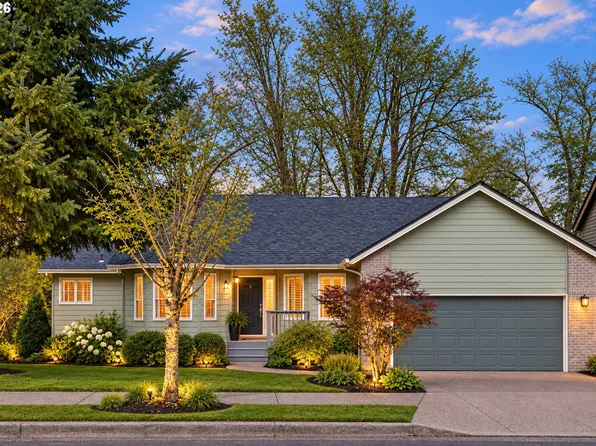18029 Chickaree Dr, Oregon City, OR 97045