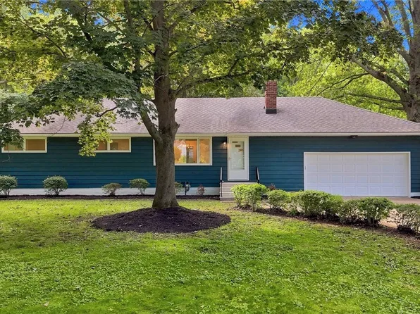 7524 Root Rd, North Ridgeville, OH 44039