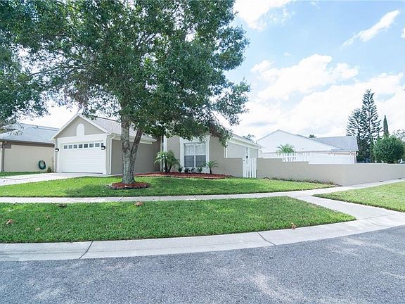 3rd image of 10831 Cherry Oak Cir