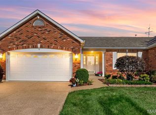 18 Farnsworth Ct #C, Ofallon, MO 63368