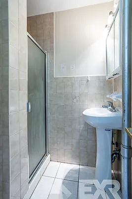 Rented by EXR | media 11