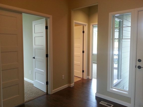 5th image of 19533 207th Street Ct E