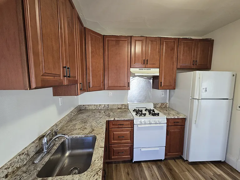 739 Frost Ave #2 — Photo 7