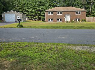 22 Shady Ln #B, Plaistow, NH 03865
