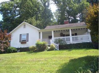 1242 Robinhood Rd, Greeneville, TN 37745