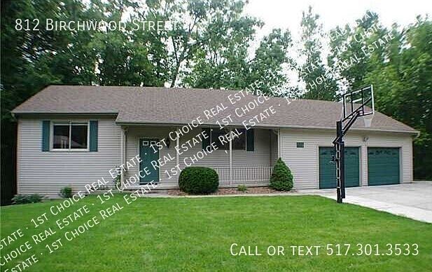 1st image of 812 Birchwood St