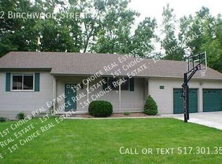 812 Birchwood St, Dewitt, MI 48820