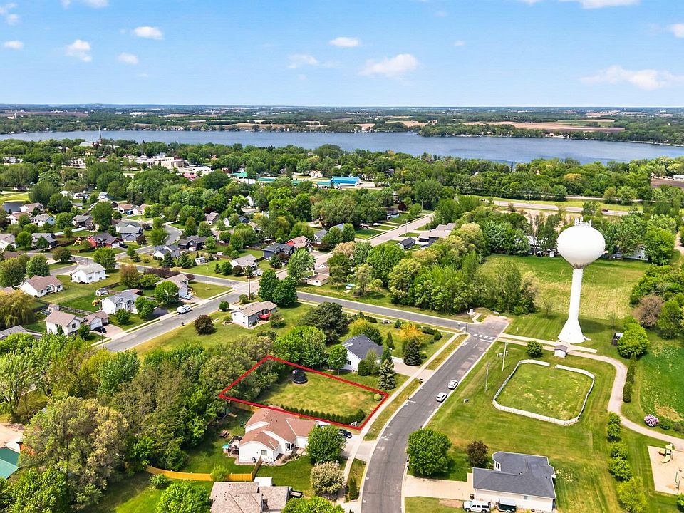 1st image of Cheyanne Cir