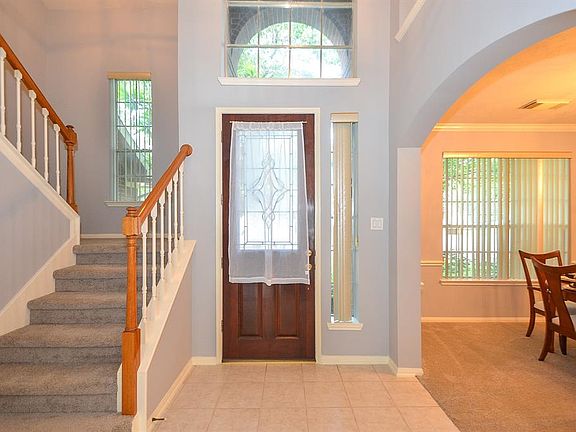 4th image of 2903 Bluegrass Ct