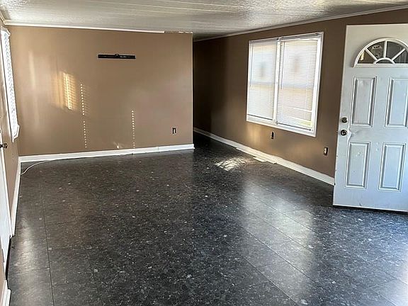 3rd image of 70 Southland Dr