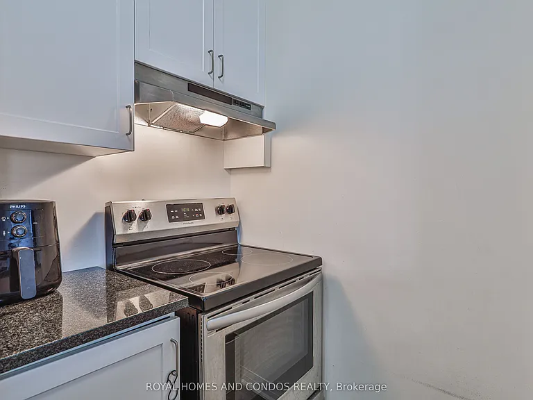 2 Adam Sellers St #601 — Photo 19