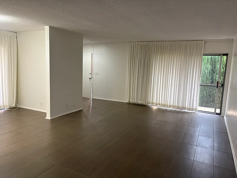 1167 W Duarte Rd #12 — Photo 9