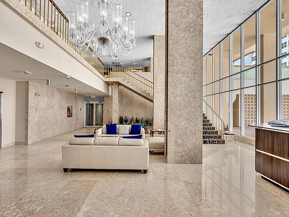 4th image of 4020 Galt Ocean Drive #703