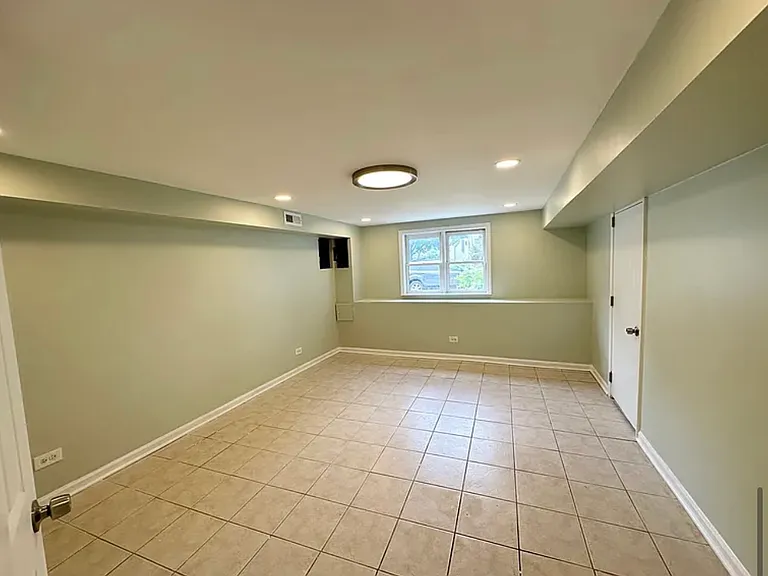 4535 N Moody Ave #B1 — Photo 2