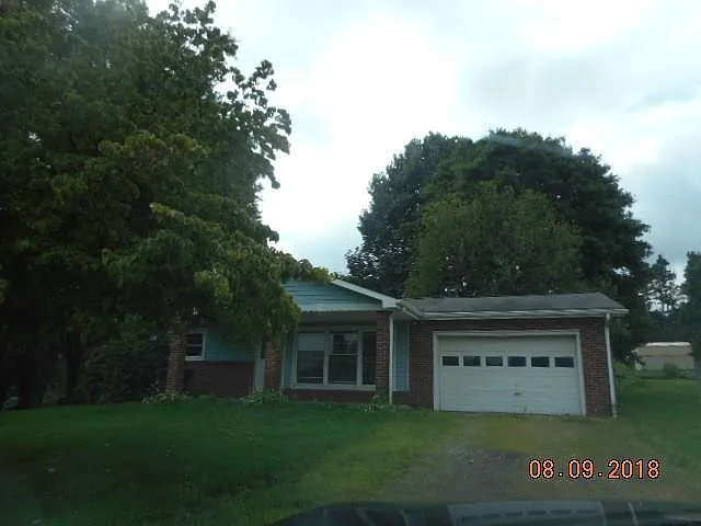 110 Watson Rd photo 1