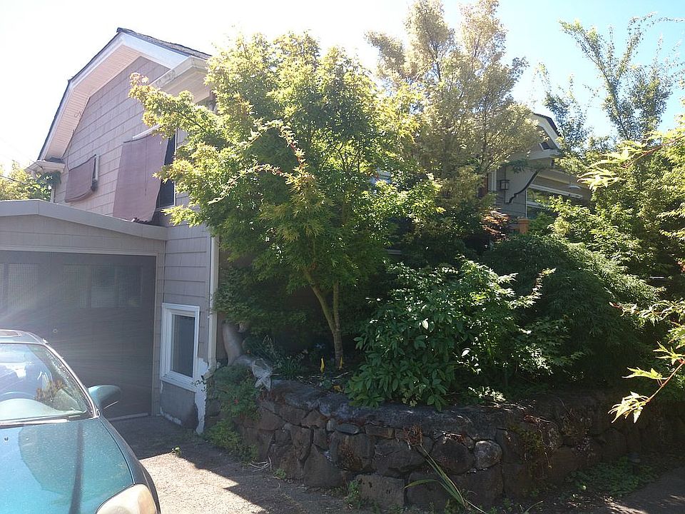 2nd image of 4415 SW Findlay St
