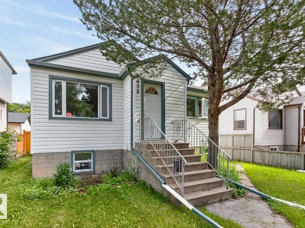 9838 80th Ave NW, Edmonton, AB T6E 1T1