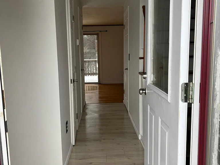 4273 Belmont Dr — Photo 4