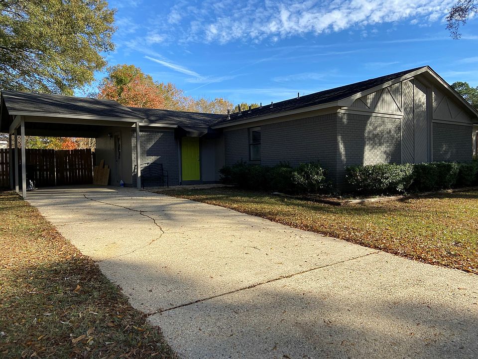 1st image of 138 Elm Ct