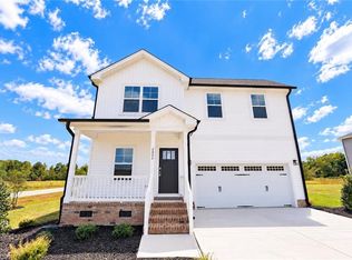 6820 Steeplegate Dr #16, Burlington, NC 27215