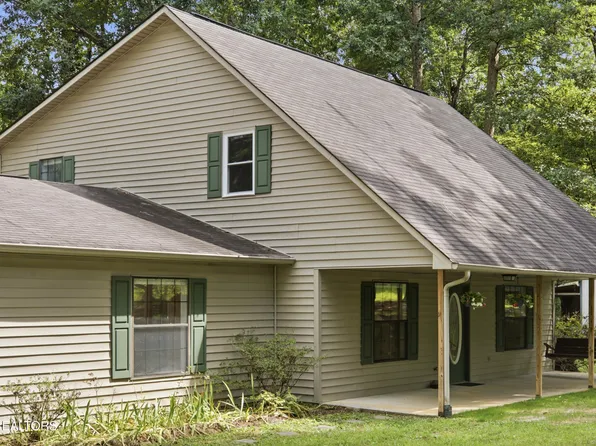 152 Maple Ln, Harriman, TN 37748