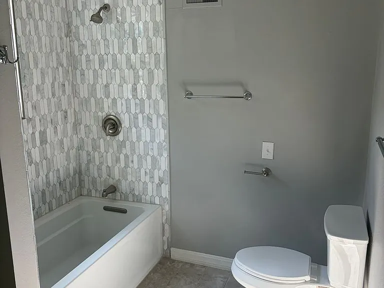 1300 N Waldron Rd — Photo 27