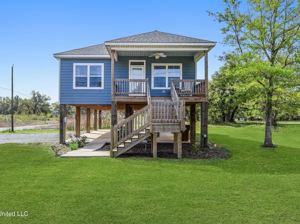 100 Cheri Ln, Long Beach, MS 39560