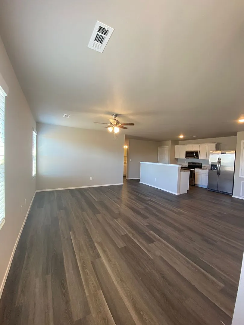 Pre-Leasing Now! 3-Bedroom, 2-Bathroom Townhome with Full-Service Lawn Care in Siloam Springs — Photo 4