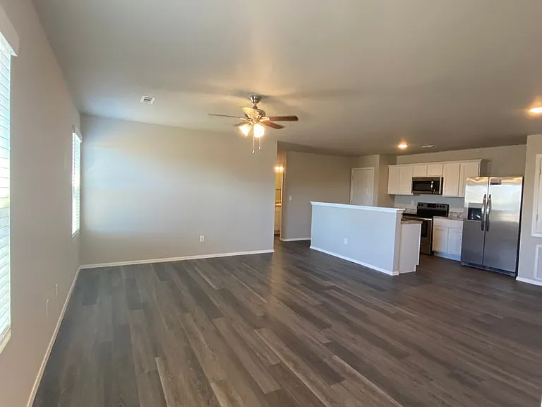 503A W Loren Dr — Photo 4