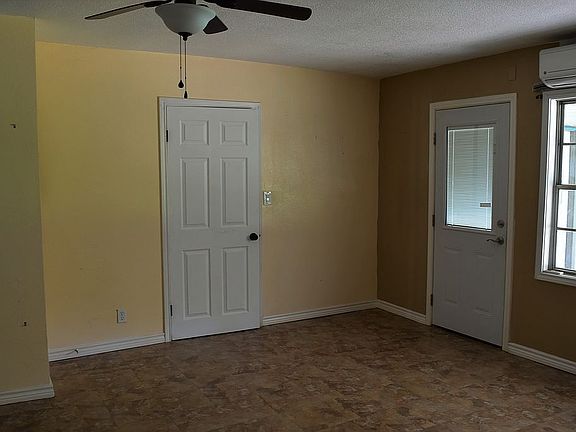 2nd image of 304 S Porter St