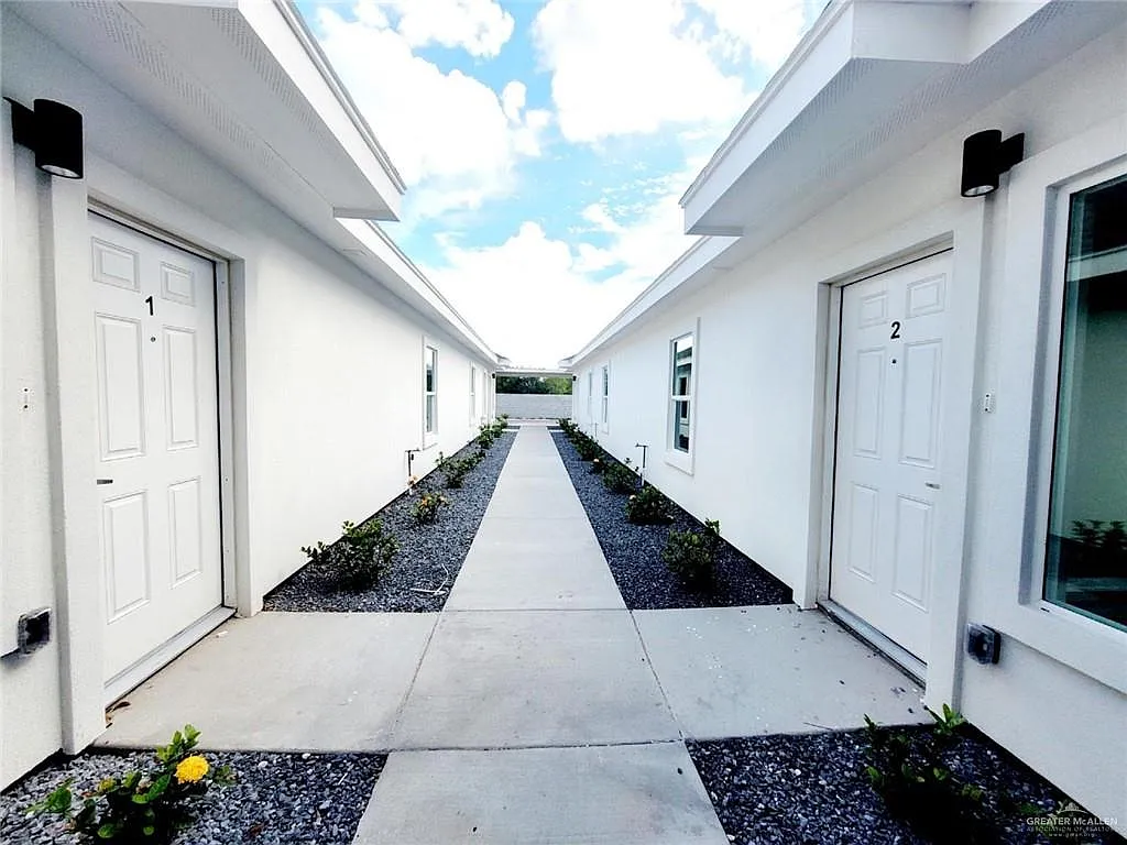 2 bed, 2.0 bath, 980 sqft, $995 — Photo 3