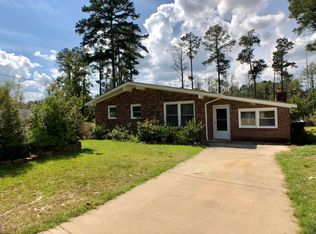 257 Brewster Dr, Fayetteville, NC 28303