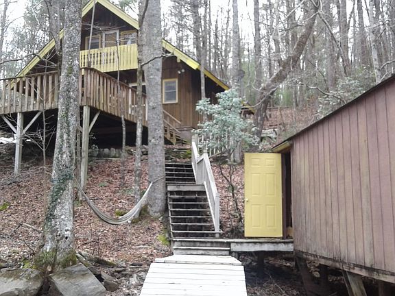 3rd image of 179 Wildflower Cir