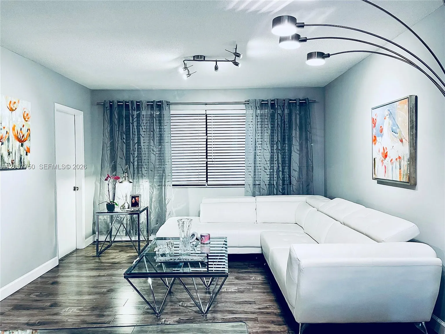 Sheridan Lakes Condo Apts — Photo 2