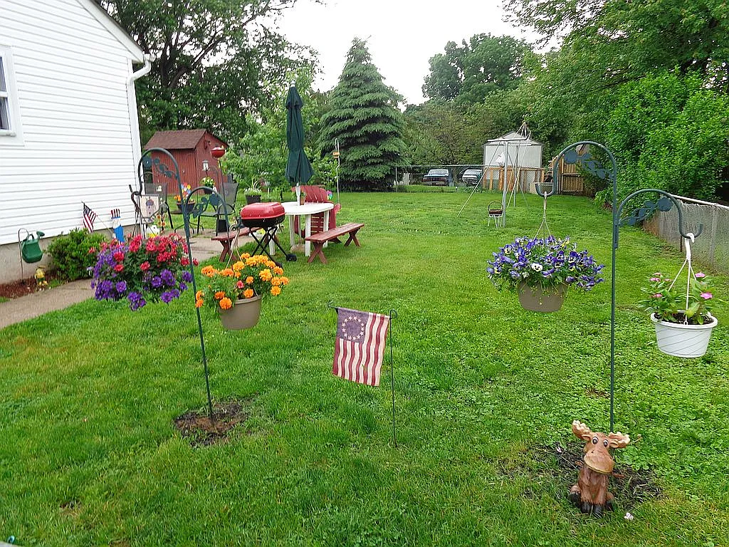 1732 Willow Ave photo 1
