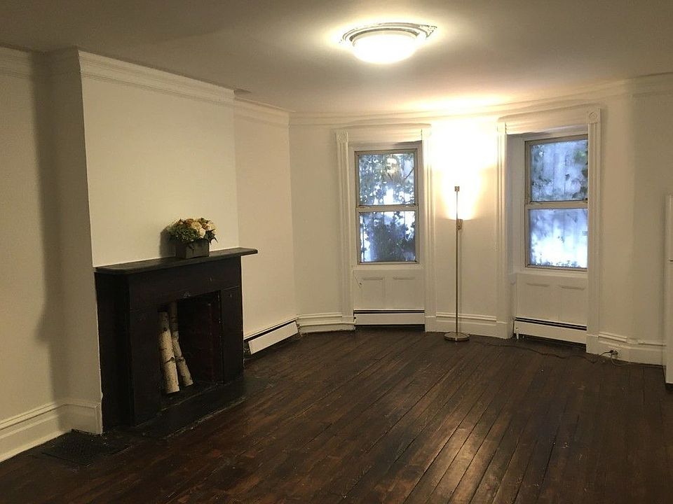 1st image of 4472 23rd St