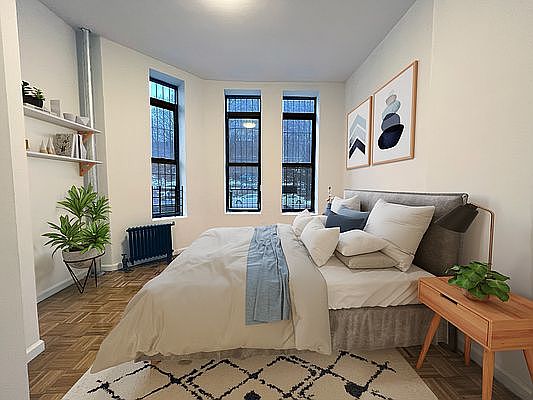 3rd image of 440 Saint Nicholas Ave APT 1C