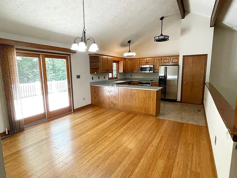 22480 Sparrow Ct — Photo 9