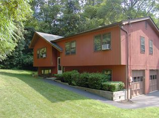 106 Teakettle Spout Rd, Mahopac, NY 10541