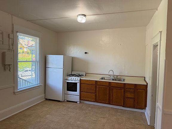 2nd image of 5503 30th Ave NE #D