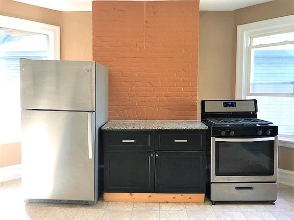 2nd image of 301 Jersey St APT 2