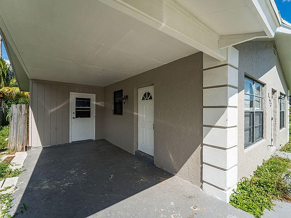 2nd image of 5793 Kumquat Road