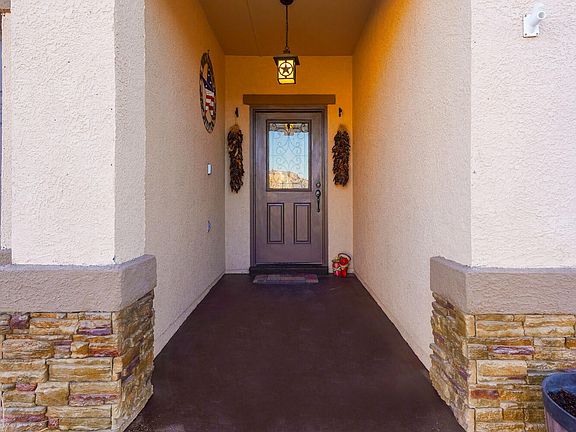 4th image of 12394 Westbury Ave