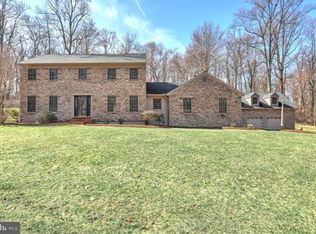 312 Laurel Dr, York, PA 17406