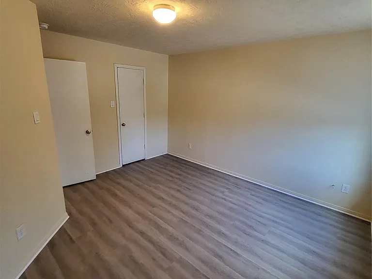 5707 Saluda Creek Ln — Photo 30